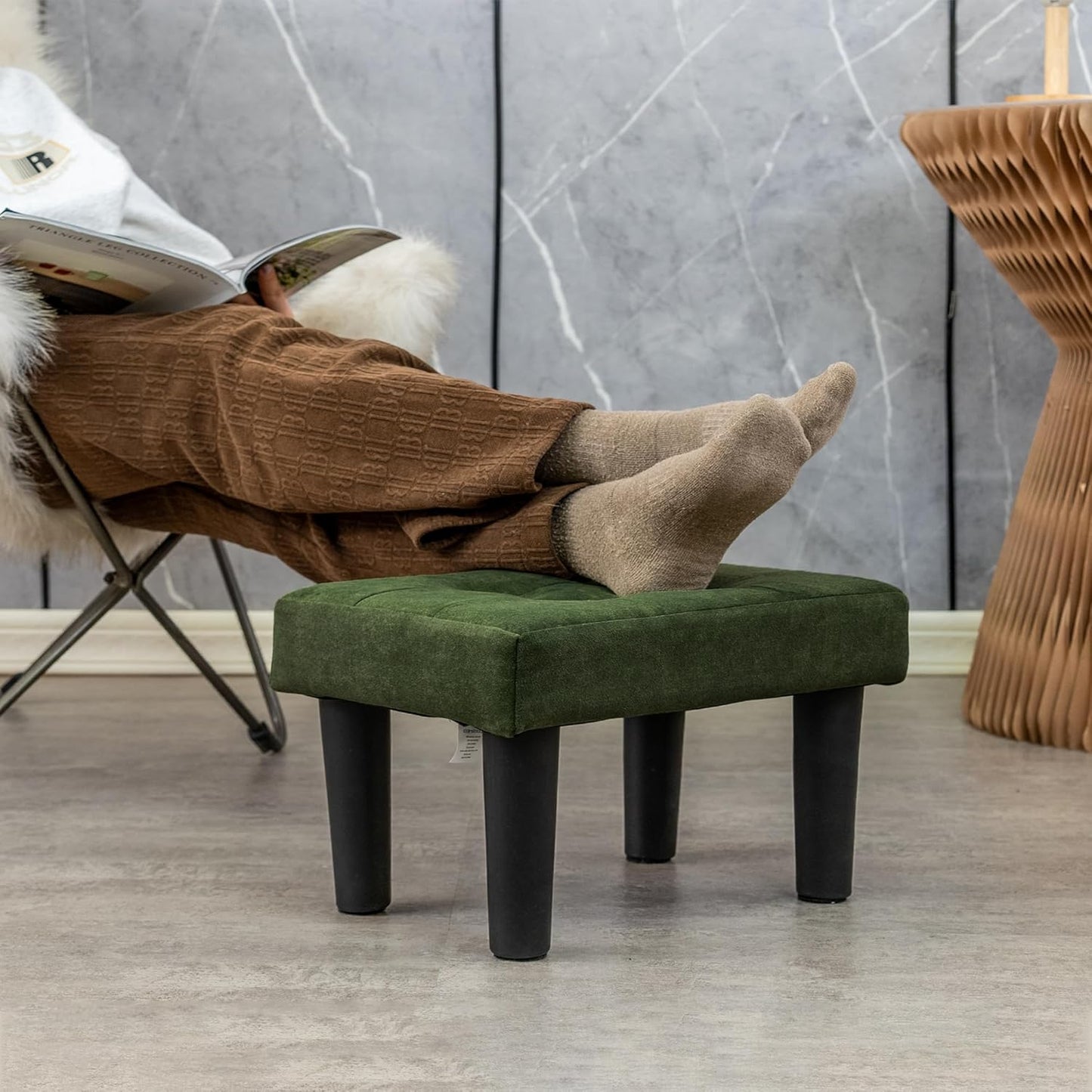 Ottoman Foot Rest, Suede Small Ottoman Foot Stool with Legs Modern Footstool Ottomans for Living Room Entryway Office, Green